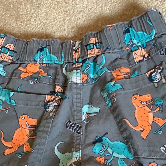 365 Kids Dinosaurs 🦖 shorts 10 Grey orange green lots pockets stretch w - Picture 5 of 9
